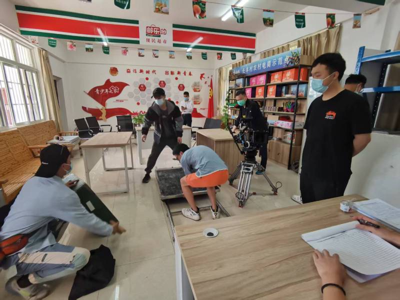 追星女孩心理学分析报告：坊子区广告片拍摄公司揭秘饭圈应援式传播逻辑